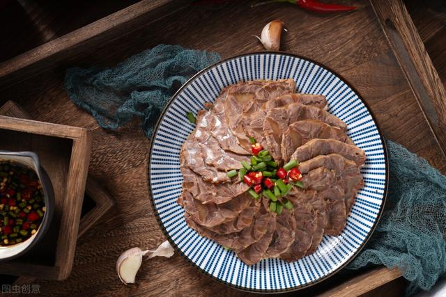 秘制酱牛肉的正宗做法？年夜饭必备菜系之——秘制酱牛肉